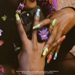 PopSockets Pokémon — Enamel Glow-in-the-dark Gengar -PopSockets Soldes Pokemon Gengar Paid Social InFeed 3